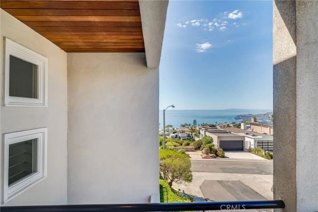 896 Quivera, Laguna Beach, CA 92651
