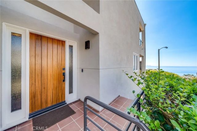 896 Quivera, Laguna Beach, CA 92651