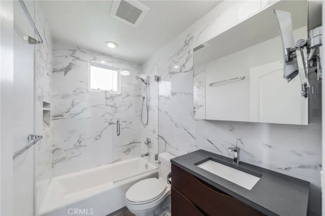 896 Quivera, Laguna Beach, CA 92651