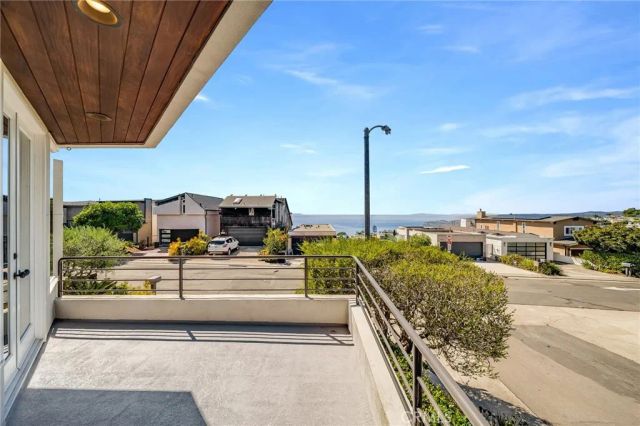 896 Quivera, Laguna Beach, CA 92651