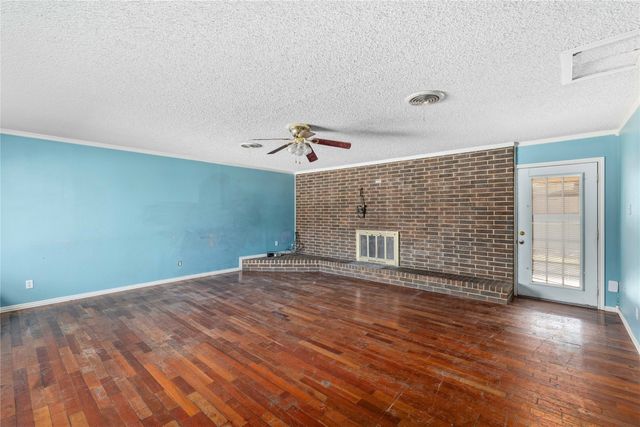 1700 18th Street, Brownwood, TX 76801