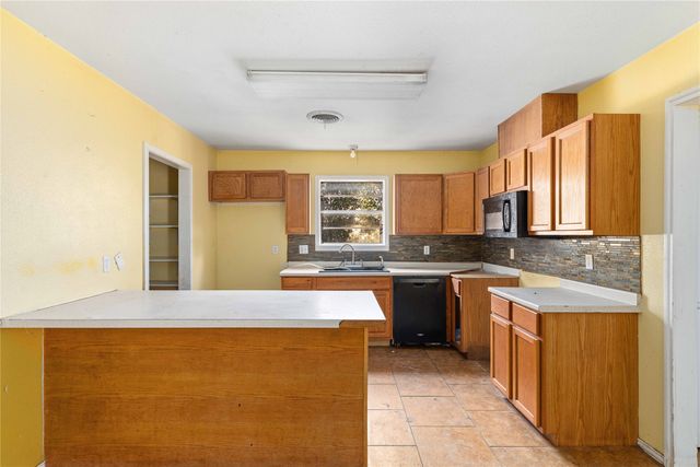 1700 18th Street, Brownwood, TX 76801