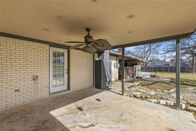 1700 18th Street, Brownwood, TX 76801