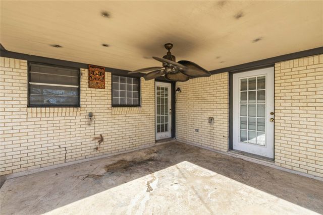 1700 18th Street, Brownwood, TX 76801