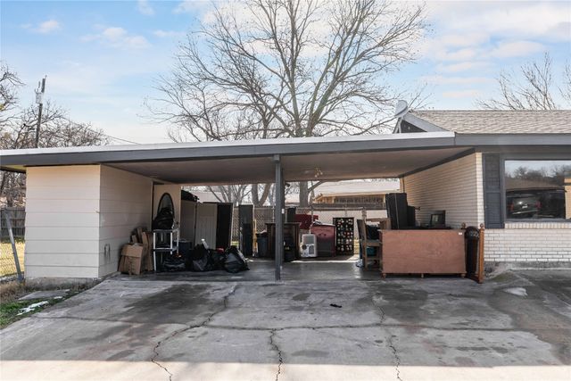 1700 18th Street, Brownwood, TX 76801
