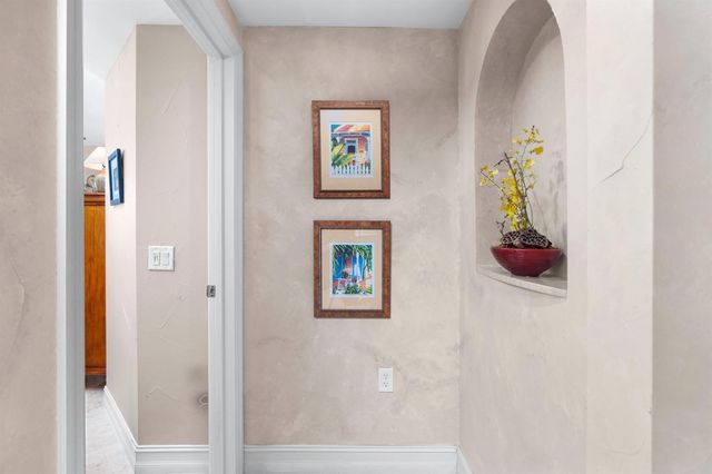 2051 SE 3rd Street 203, Deerfield Beach, FL 33441
