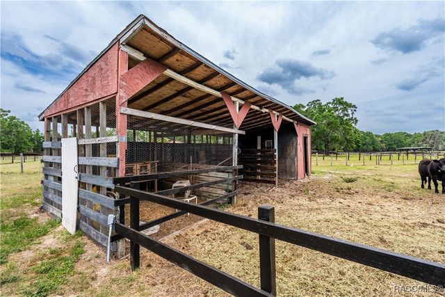 10631 W 40 Highway, Ocala, FL 34482