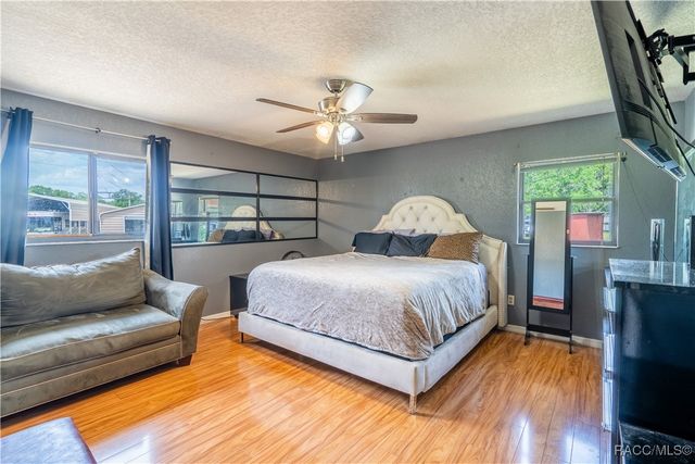 10631 W 40 Highway, Ocala, FL 34482