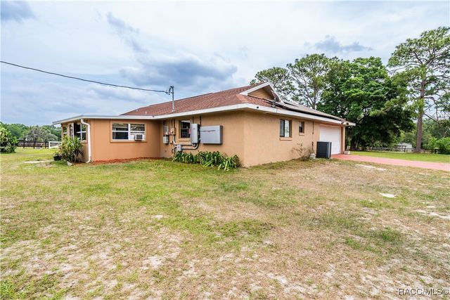 10631 W 40 Highway, Ocala, FL 34482