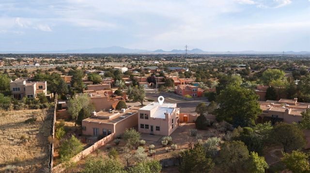 2981 Corte De Espuelas, Santa Fe, NM 87505
