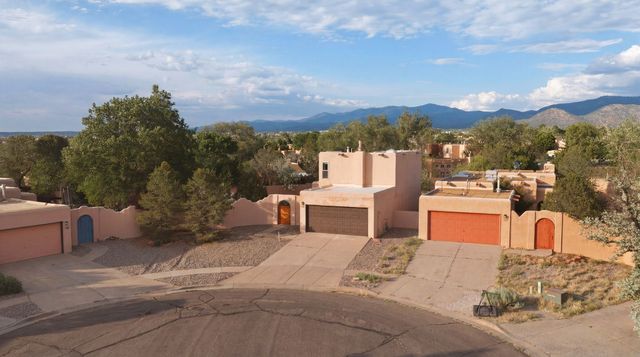 2981 Corte De Espuelas, Santa Fe, NM 87505