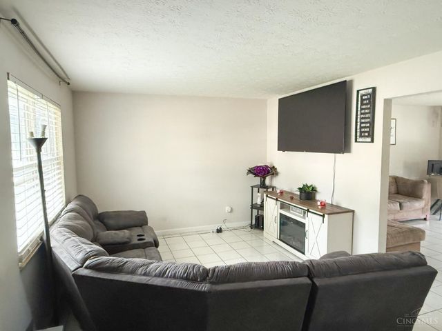 1811 Theresa Court, Middletown, OH 45044