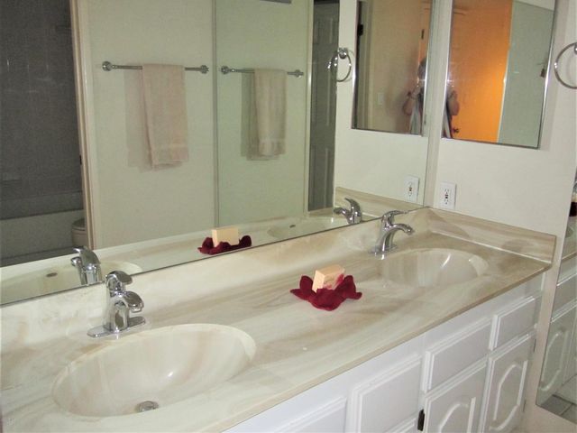 12222 N PARADISE VILLAGE Parkway S 106, Phoenix, AZ 85032