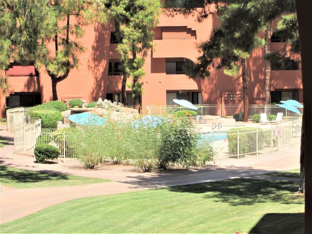 12222 N PARADISE VILLAGE Parkway S 106, Phoenix, AZ 85032