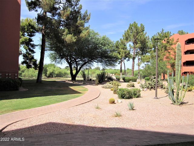 12222 N PARADISE VILLAGE Parkway S 106, Phoenix, AZ 85032