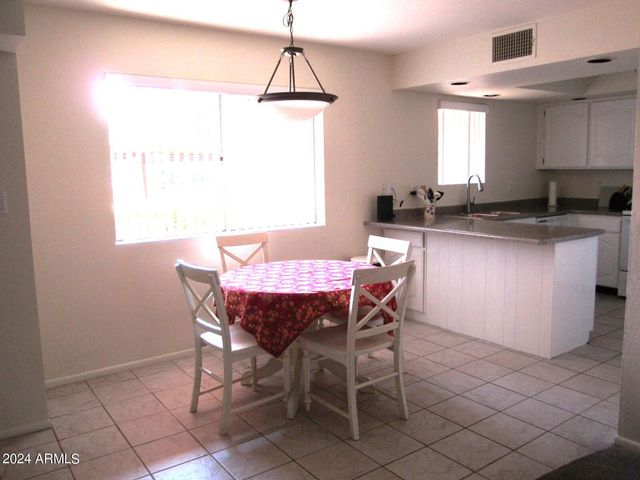 12222 N PARADISE VILLAGE Parkway S 106, Phoenix, AZ 85032