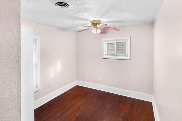 2925 PENNSYLVANIA Avenue, Erie, PA 16504