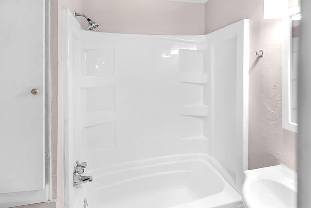 2925 PENNSYLVANIA Avenue, Erie, PA 16504