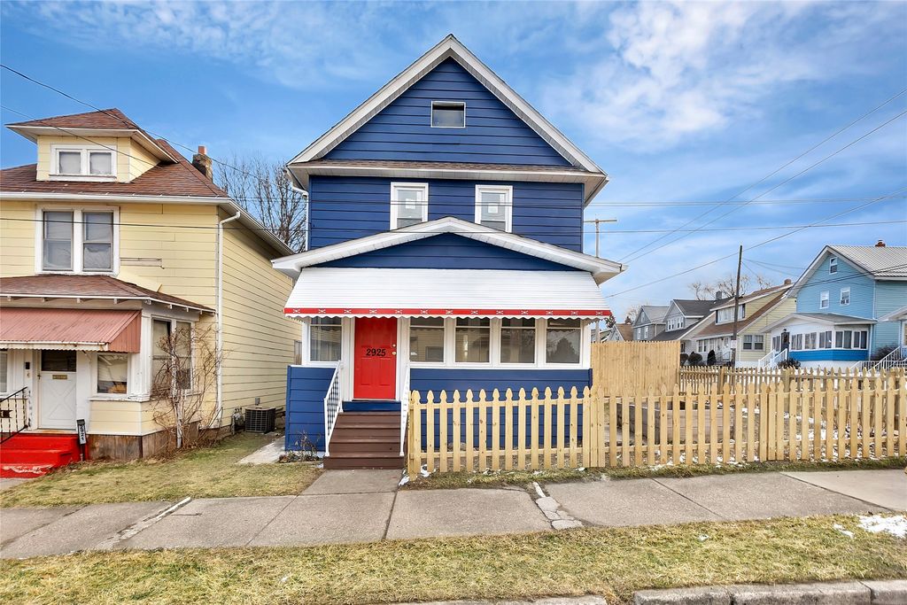 2925 PENNSYLVANIA Avenue, Erie, PA 16504
