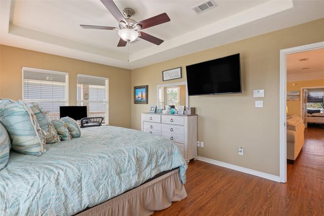 876 Kahla Drive, Crystal Beach, TX 77650