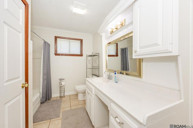 57728 Grove Rd, Plaquemine, LA 70764