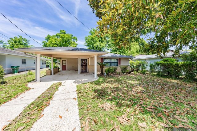 57728 Grove Rd, Plaquemine, LA 70764