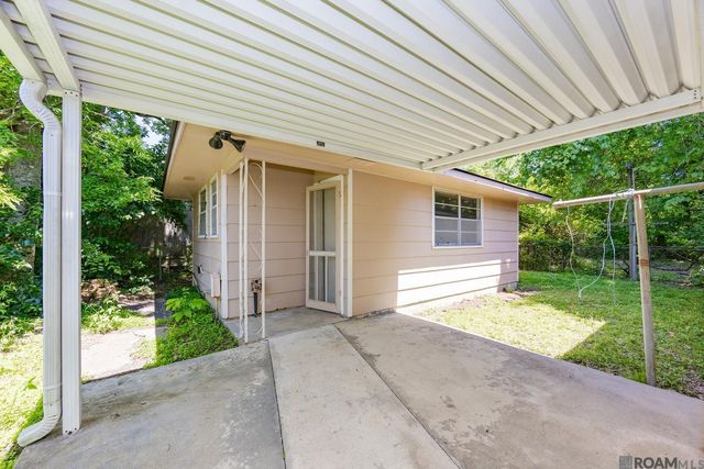 57728 Grove Rd, Plaquemine, LA 70764