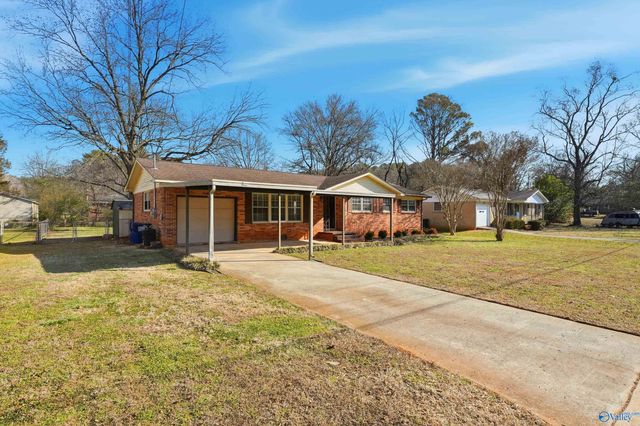 3504 Cable Street NW, Huntsville, AL 35810