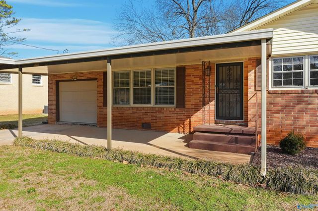 3504 Cable Street NW, Huntsville, AL 35810