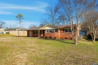 3504 Cable Street NW, Huntsville, AL 35810