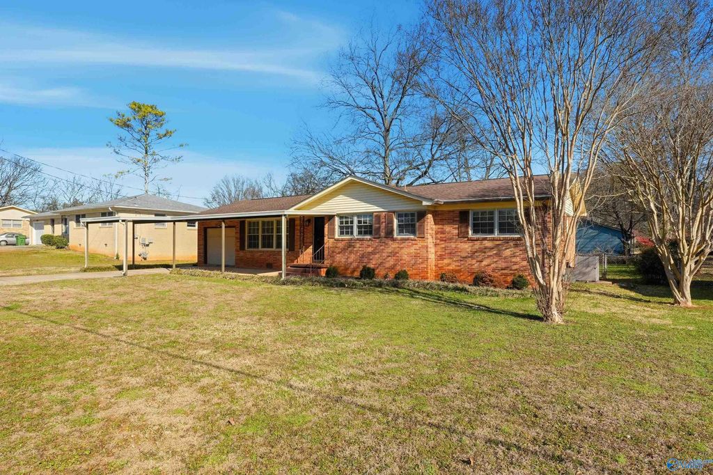 3504 Cable Street NW, Huntsville, AL 35810