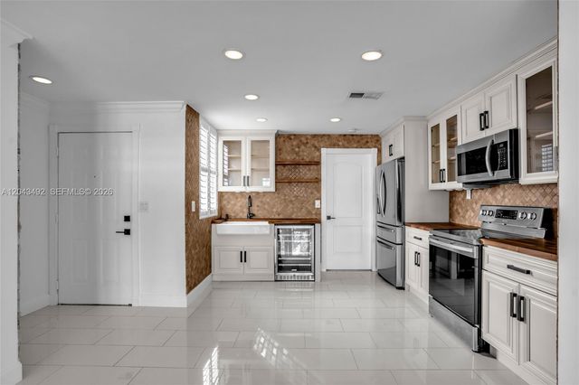 1231 Sorrento Drive 1231, Weston, FL 33326