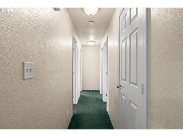 1826 22ND St, Myrtle Point, OR 97458