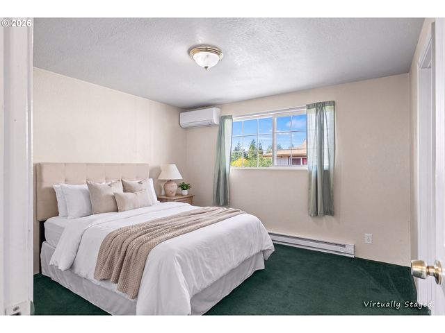 1826 22ND St, Myrtle Point, OR 97458