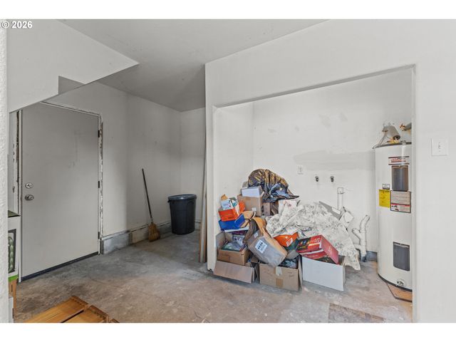 1826 22ND St, Myrtle Point, OR 97458