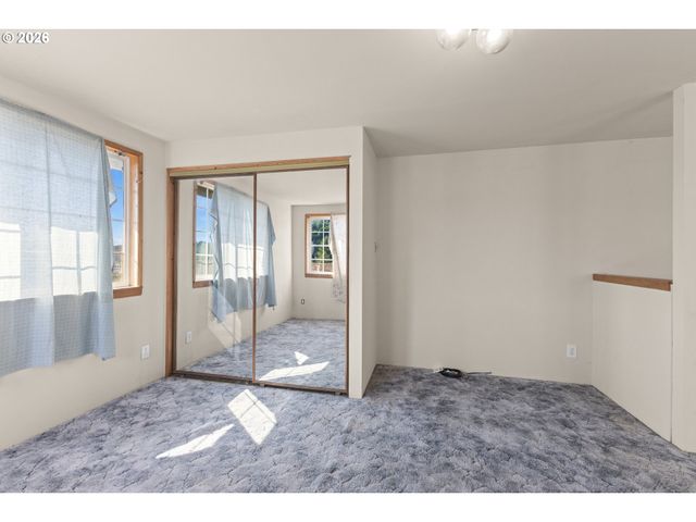 1826 22ND St, Myrtle Point, OR 97458