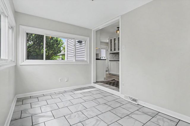 2799 Brandon Road, Upper Arlington, OH 43221