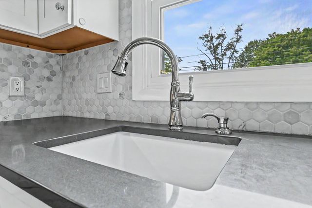 2799 Brandon Road, Upper Arlington, OH 43221