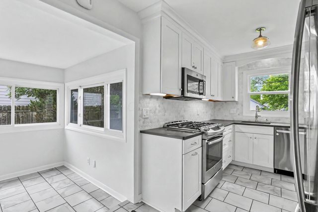 2799 Brandon Road, Upper Arlington, OH 43221