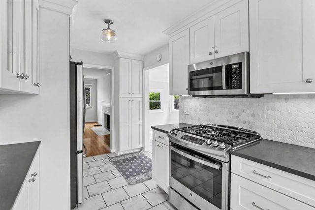 2799 Brandon Road, Upper Arlington, OH 43221