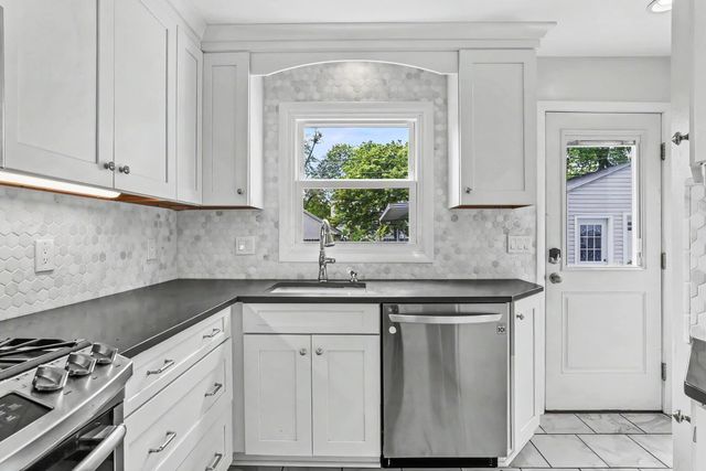 2799 Brandon Road, Upper Arlington, OH 43221