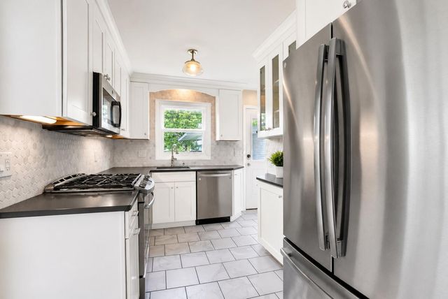 2799 Brandon Road, Upper Arlington, OH 43221