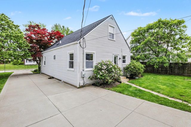 2799 Brandon Road, Upper Arlington, OH 43221