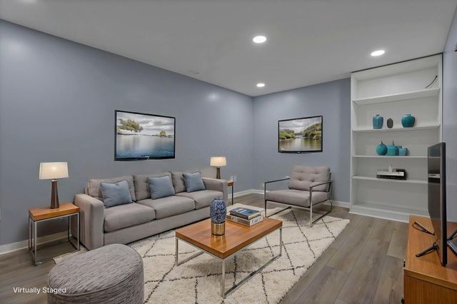 2799 Brandon Road, Upper Arlington, OH 43221