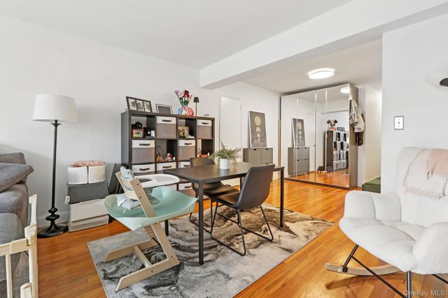 30 N Broadway 5H, White Plains, NY 10601