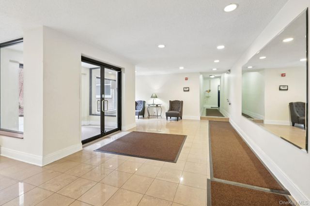 30 N Broadway 5H, White Plains, NY 10601