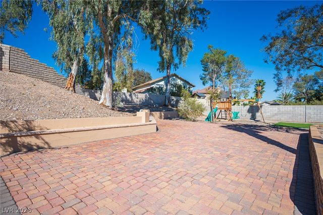 7100 King Solomons Court, Las Vegas, NV 89117