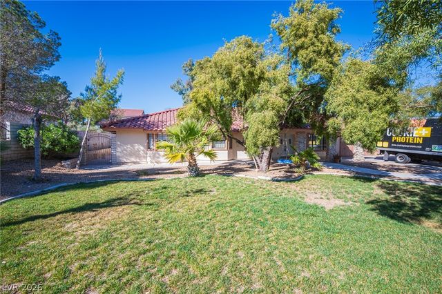 7100 King Solomons Court, Las Vegas, NV 89117