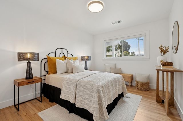 2566 2566 Lancaster Rd, Hayward, CA 94542