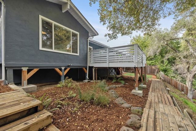 2566 2566 Lancaster Rd, Hayward, CA 94542